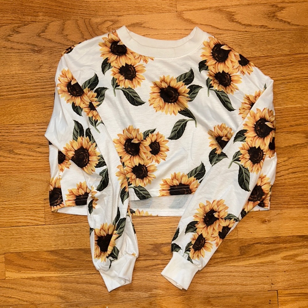Sunflower long sleeve crop top